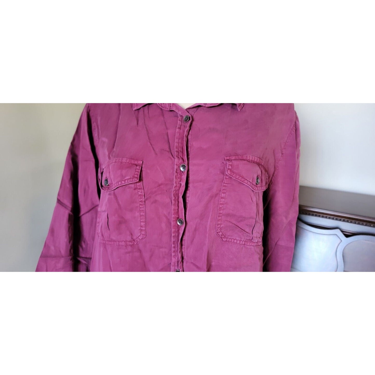 Universal Threads Maroon Button Up With Pockets Size XL