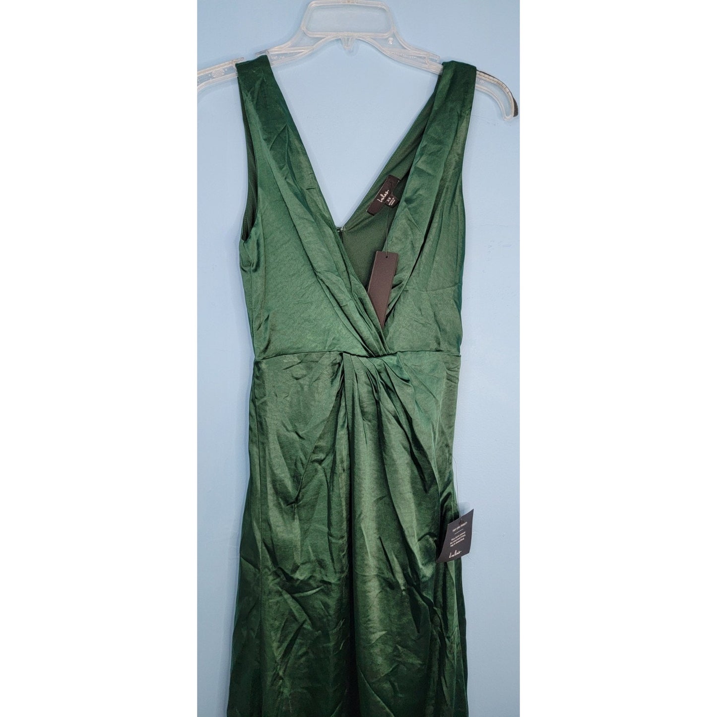 Perfect Refinement Emerald Satin Sleeveless Pleated Maxi Dress NWT Size Small