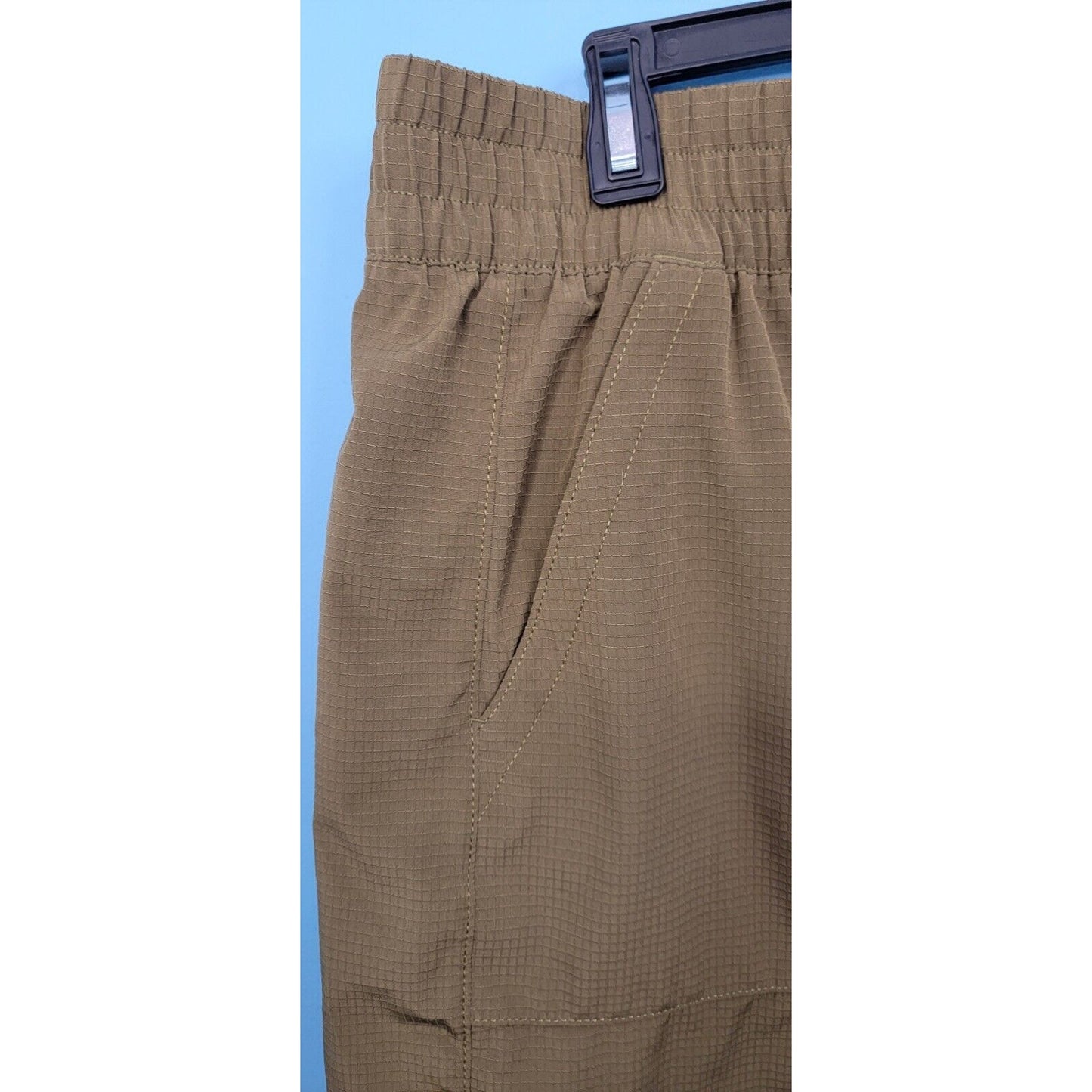 Athleta Textured Brooklyn Shorts Women Sz XL Yellow/Brown Pleated