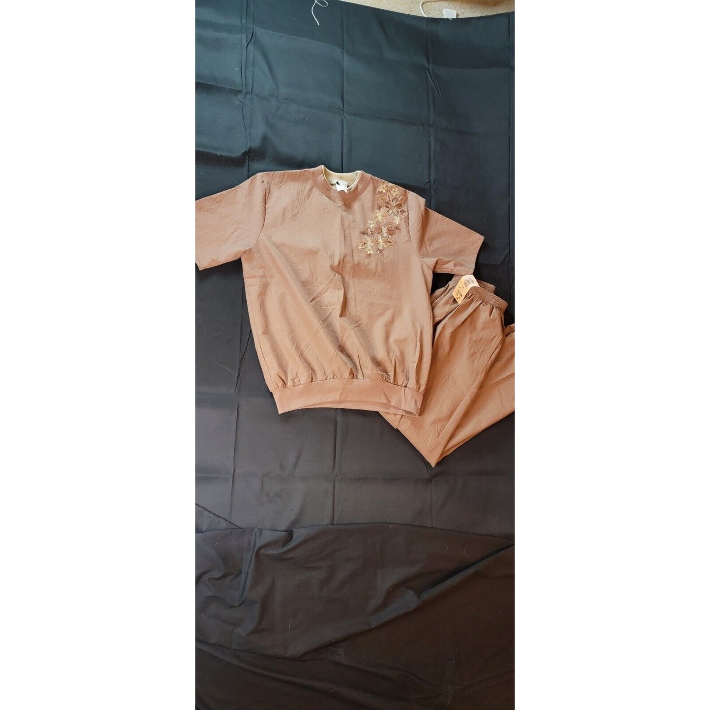 Bonworth 2 Piece Outfit Brown With Floral Embroidered Size Small, Top NWT