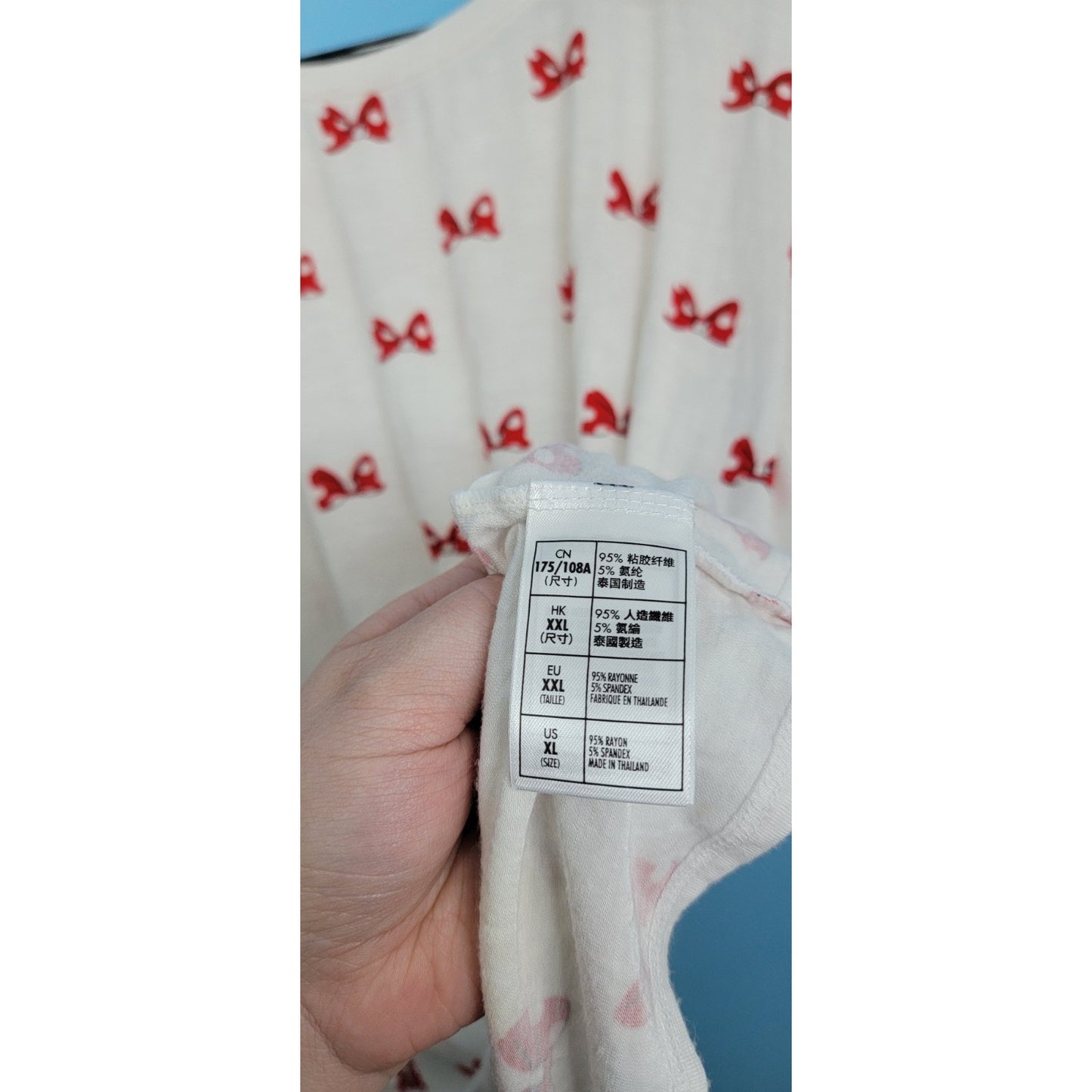 Disney Parks Womens T-Shirt XXL Red White Minnie Mouse Bow Print Slit Back