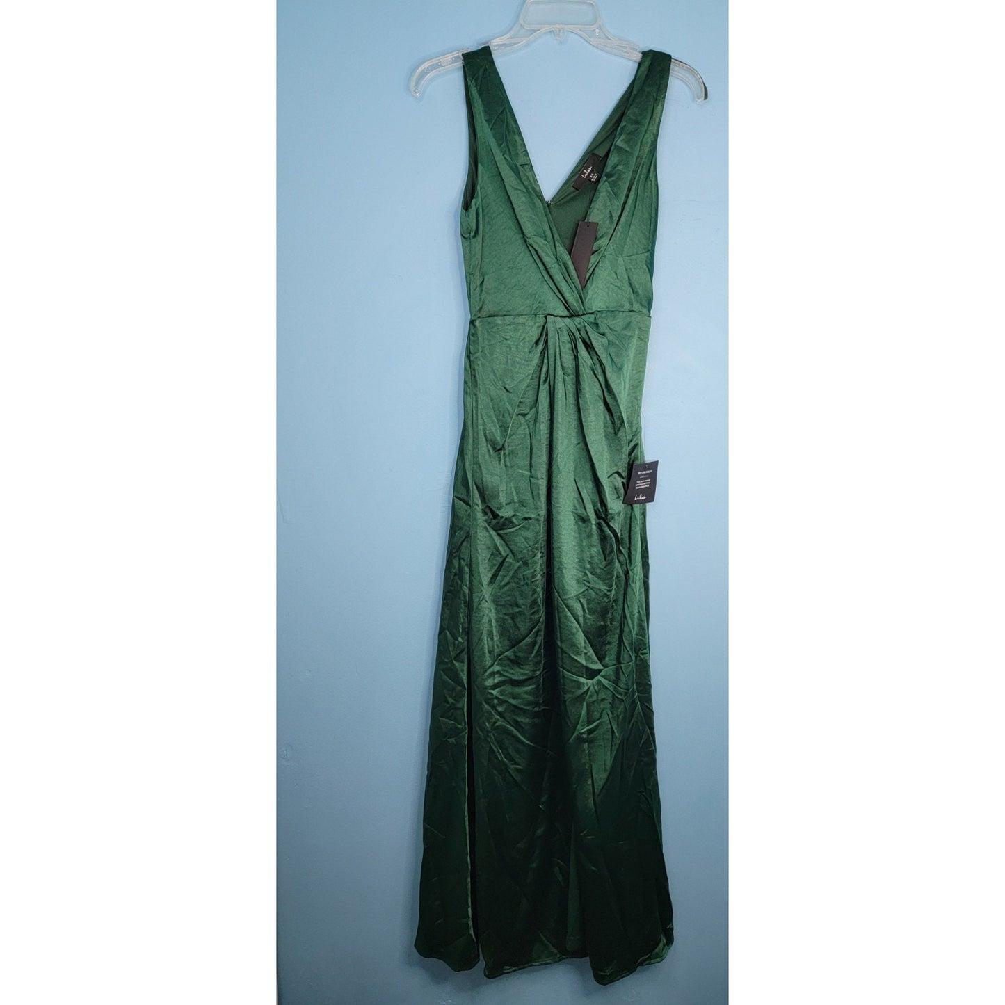 Perfect Refinement Emerald Satin Sleeveless Pleated Maxi Dress NWT Size Small