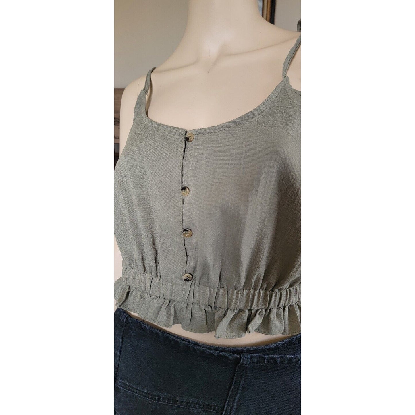 Hem & Thread Green Crop Scrunch Waist Noodle Strap Size Medium