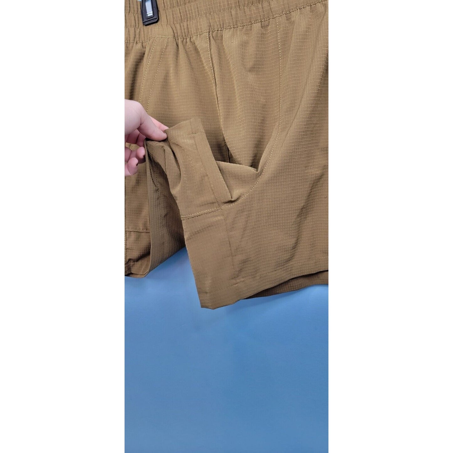 Athleta Textured Brooklyn Shorts Women Sz XL Yellow/Brown Pleated