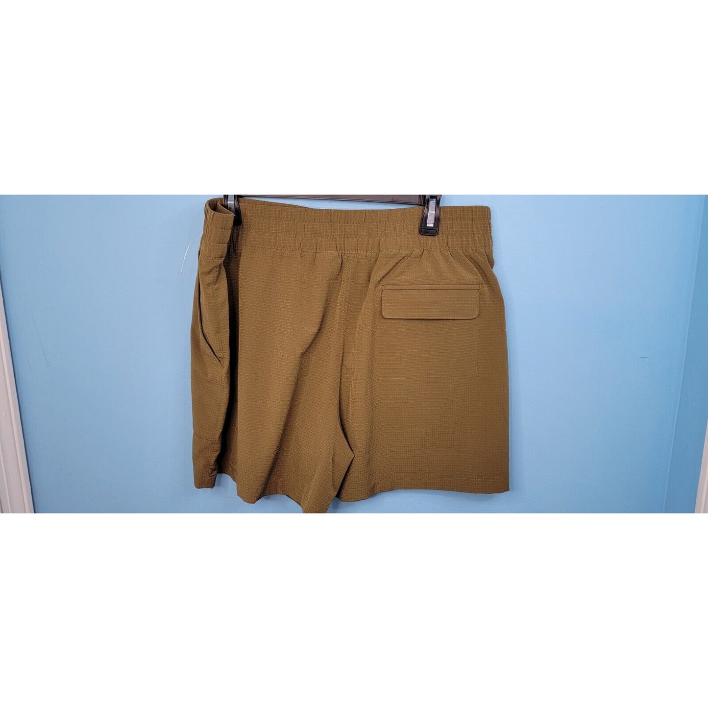 Athleta Textured Brooklyn Shorts Women Sz XL Yellow/Brown Pleated